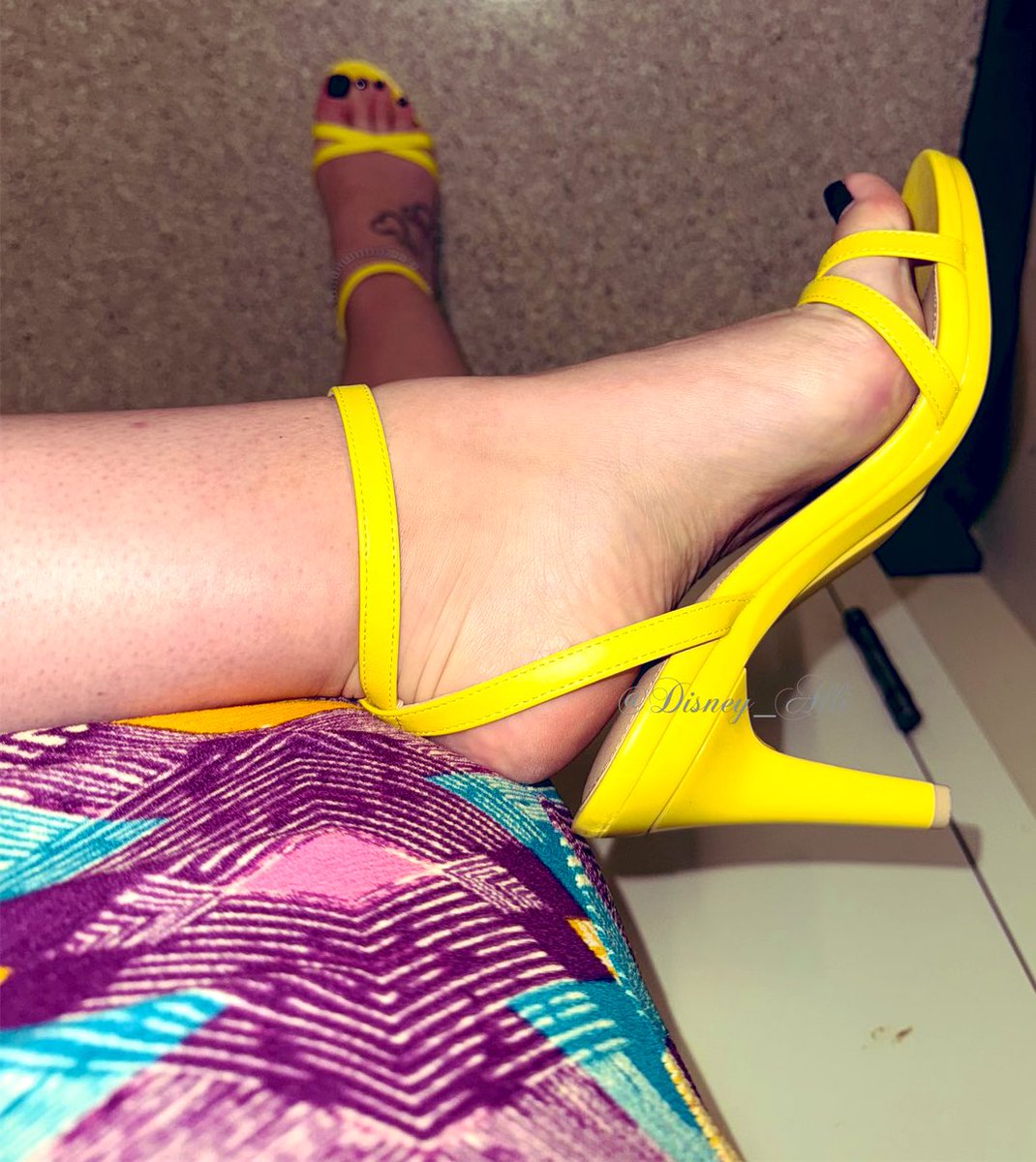 Disney_Alli's tweet photo. My Limoncello @pashionfootwear Brynn #shoes #shoefie #shoesoftheday #sotd #outfitoftheday #ootd #highheeledshoes #sandals #highheellife #highheellover #highheeladdict #shoelover #shoefreak #shoeporn #shoewhore #shoeaddict #shoeaholic #heelsporn #heels #convertibleheels #showoff https://t.co/PDRQTCrBYc