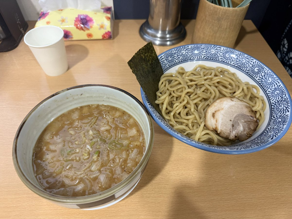 M_Rk1111's tweet photo. I'm at 長州ラーメン万龍軒 富士見店 in 千葉市, 千葉県 https://t.co/t2LfttxdIK

魚介つけ麺　スープ熱め❤️ https://t.co/QUKaYWTjV9