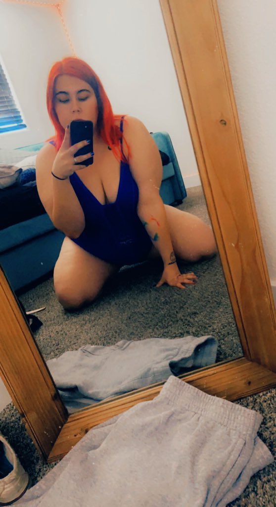 RavenWinters_'s tweet photo. Don’t miss out on 60% off my Onlyfans tonight! 

https://t.co/qFuOow8XX3

#OF #Creator #Subscribe https://t.co/ISGyGvIR99