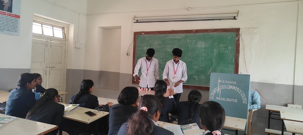 klebcamlp's tweet image. Stack Attack 
Paper Cup Game
for II Semester Students 

12-05-2025

#stackattack
#klescpbca 
#Klebcamlp 
#klescpmahalingpur