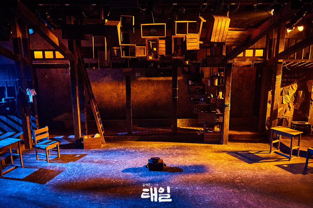ateod_official's tweet photo. [음악극 #태일]

나는 기억되고 있습니까?
음악극 <태일>

🕯개막 D-DAY
❝난 뭘 해야 할까 난 뭘 할 수 있을까? 
고민하고 고민했다 그리고 결심했다❞

음악극 <태일>
2025.05.14 - 07.20
대학로 TOM 2관 https://t.co/TGM9rIfEvC