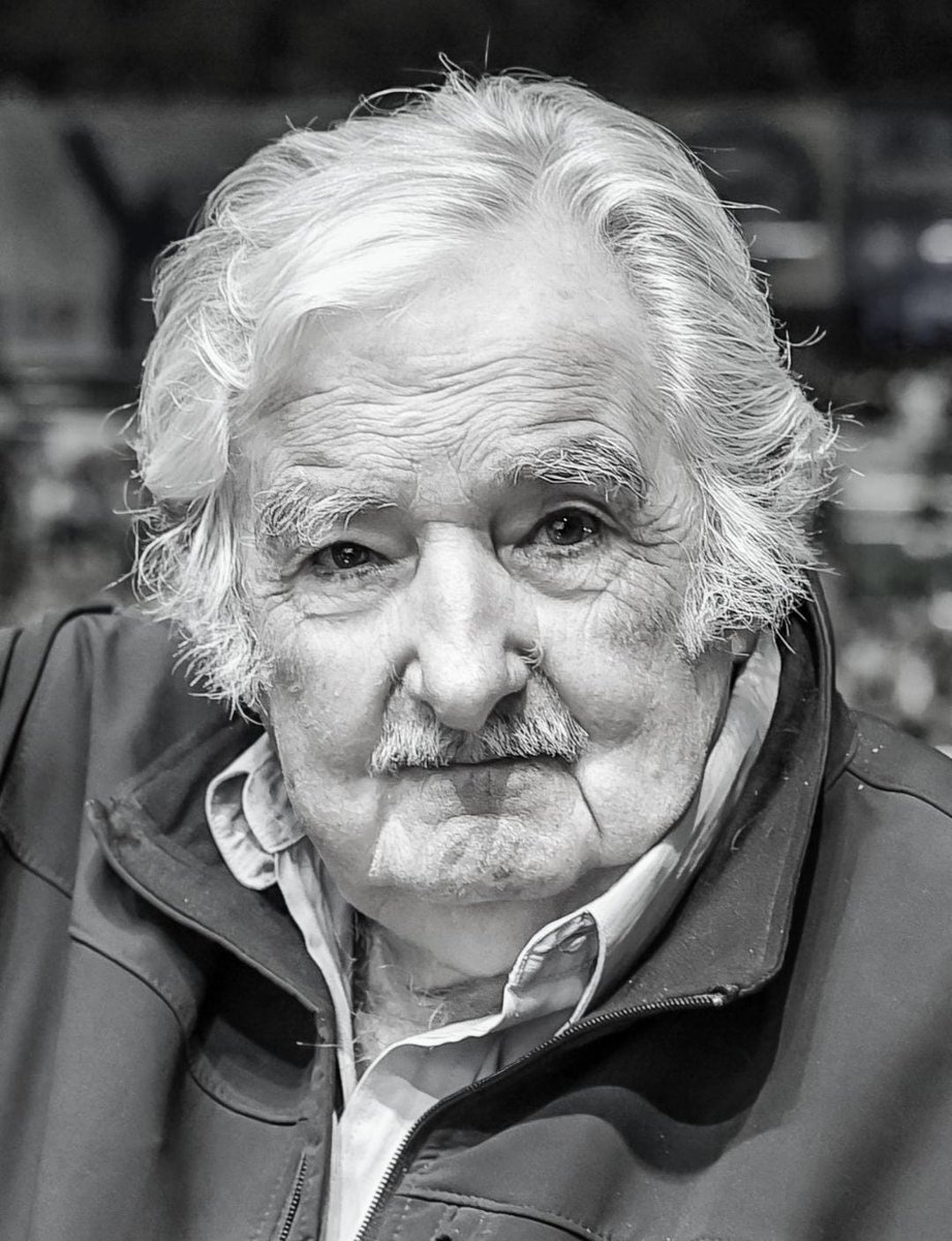 Ha partido un gigante de la dignidad.
Desde el PRD honramos a Pepe Mujica: símbolo de honestidad, sencillez y lucha por los humildes.
Gracias por enseñarnos que la política se hace con el alma limpia.
#PepeMujica #PRD #Latinoamérica