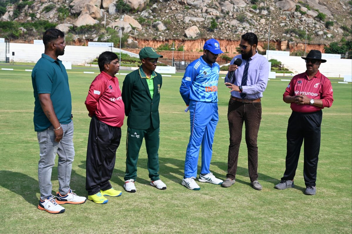 blind_cricket's tweet photo. Day 3 Update โ Samarth Championship 2025: India vs South Africa
South Africa won the toss and elected to bat first! Stay tuned for match highlights and results! ๐ธ๐ฅ
#SamarthChampionship2025 #BlindCricket #Day3Update #TeamIndia #CricketForAll https://t.co/3m61Q6j1tP
