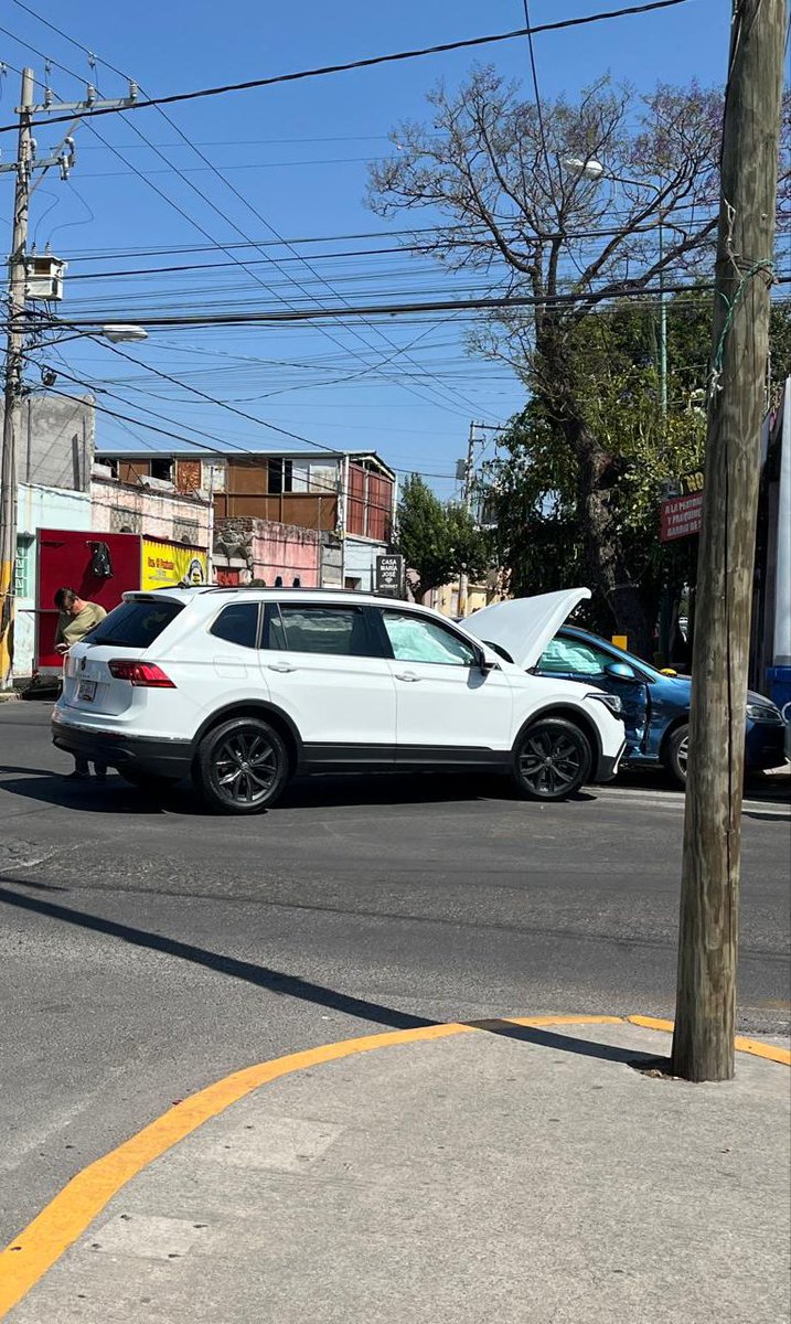 Autoboutique 1/4 de Milla tweet media