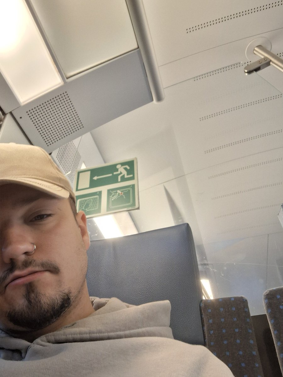 Joel (@helpjoelstandup) on Twitter photo Update: Day 2 – Still Holding On
Sometimes I wonder if asking for help was a mistake.
The shame. The silence. The fear of being ignored.
But then I remind myself:
I’m not begging.
I’m surviving.
If you’ve ever been close to giving up –
You’ll understand what this means.
[→ Update: Day 2 – Still Holding On
Sometimes I wonder if asking for help was a mistake.
The shame. The silence. The fear of being ignored.
But then I remind myself:
I’m not begging.
I’m surviving.
If you’ve ever been close to giving up –
You’ll understand what this means.
[→