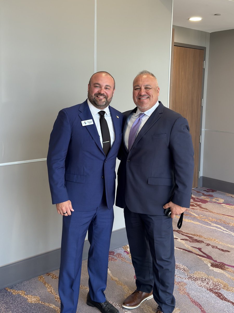 Capt. Jeremy Kinsey (@captkinseylvpd) on Twitter photo Very proud of this guy and it was nice to be back in Sarpy County for the day to celebrate <a href="/OfcSchwartz/">Ofc. D. Schwartz</a> who graduated from the Leadership Sarpy program. His thirst for leadership and professional networking is strong. Stay hungry brother! Very proud of this guy and it was nice to be back in Sarpy County for the day to celebrate <a href="/OfcSchwartz/">Ofc. D. Schwartz</a> who graduated from the Leadership Sarpy program. His thirst for leadership and professional networking is strong. Stay hungry brother!