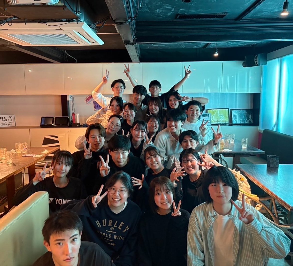 5月12日（月）に新入生歓迎会を「ダイニング居酒屋nanana」にて行いました！
今年度は男子1人、女子3人の計4人が入部してくれました！
4人が入部してくれたことによって更に部活の雰囲気が賑やかになりました♥
これからは新入部員を含めた22人で一緒に頑張っていきます！
よろしくお願いいたします！