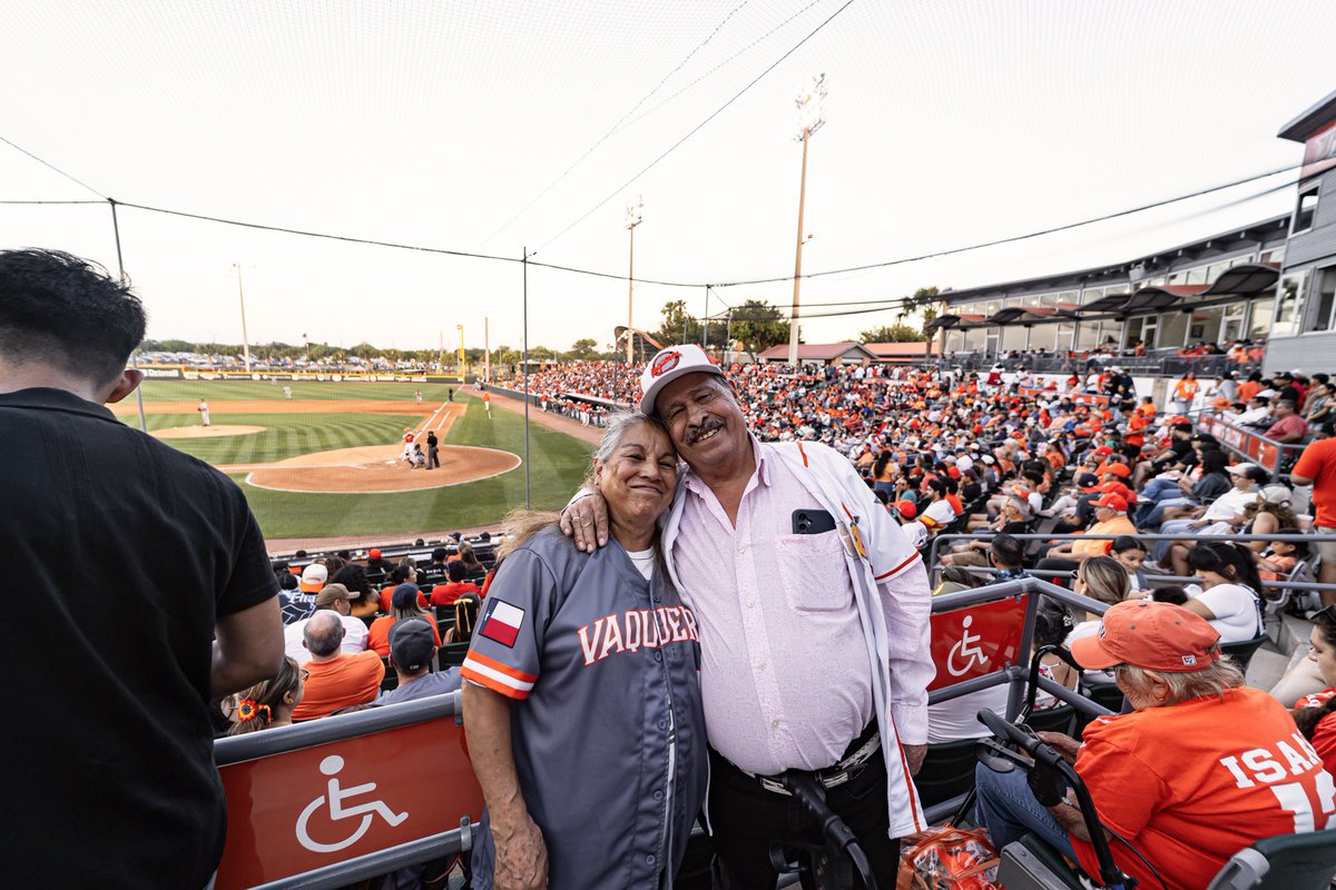 UTRGV Baseball tweet media