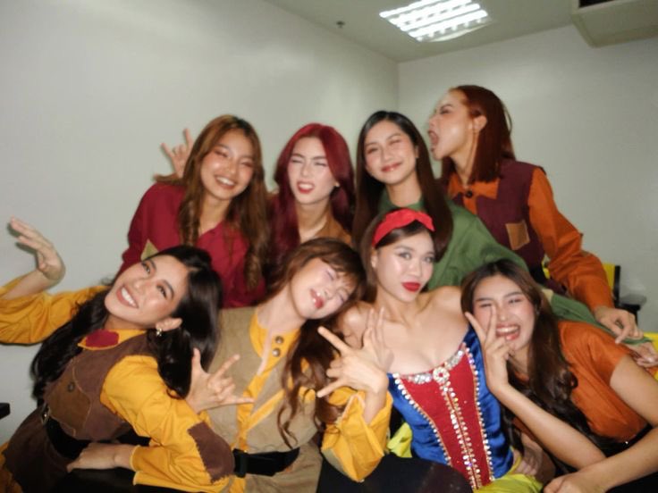 ilovemacoletry's tweet image. ingat sa flight, @bini_aiah.
ingat sa flight, @bini_colet.
ingat sa flight, @bini_maloi.
ingat sa flight, @bini_gwen.
ingat sa flight, @bini_stacey.
ingat sa flight, @bini_mikha.
ingat sa flight, @bini_jhoanna.
ingat sa flight, @bini_sheena.

ingat sa flight, @BINI_ph !!