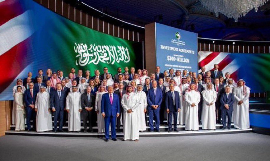 صوره للتاريخ🇸🇦❤️🇺🇸

هذه الصوره تغيض اعداء النجاح
أعداء الوطن 🇸🇦
الله اللي عزنا مال احد منه🇸🇦🇸🇦🇸🇦