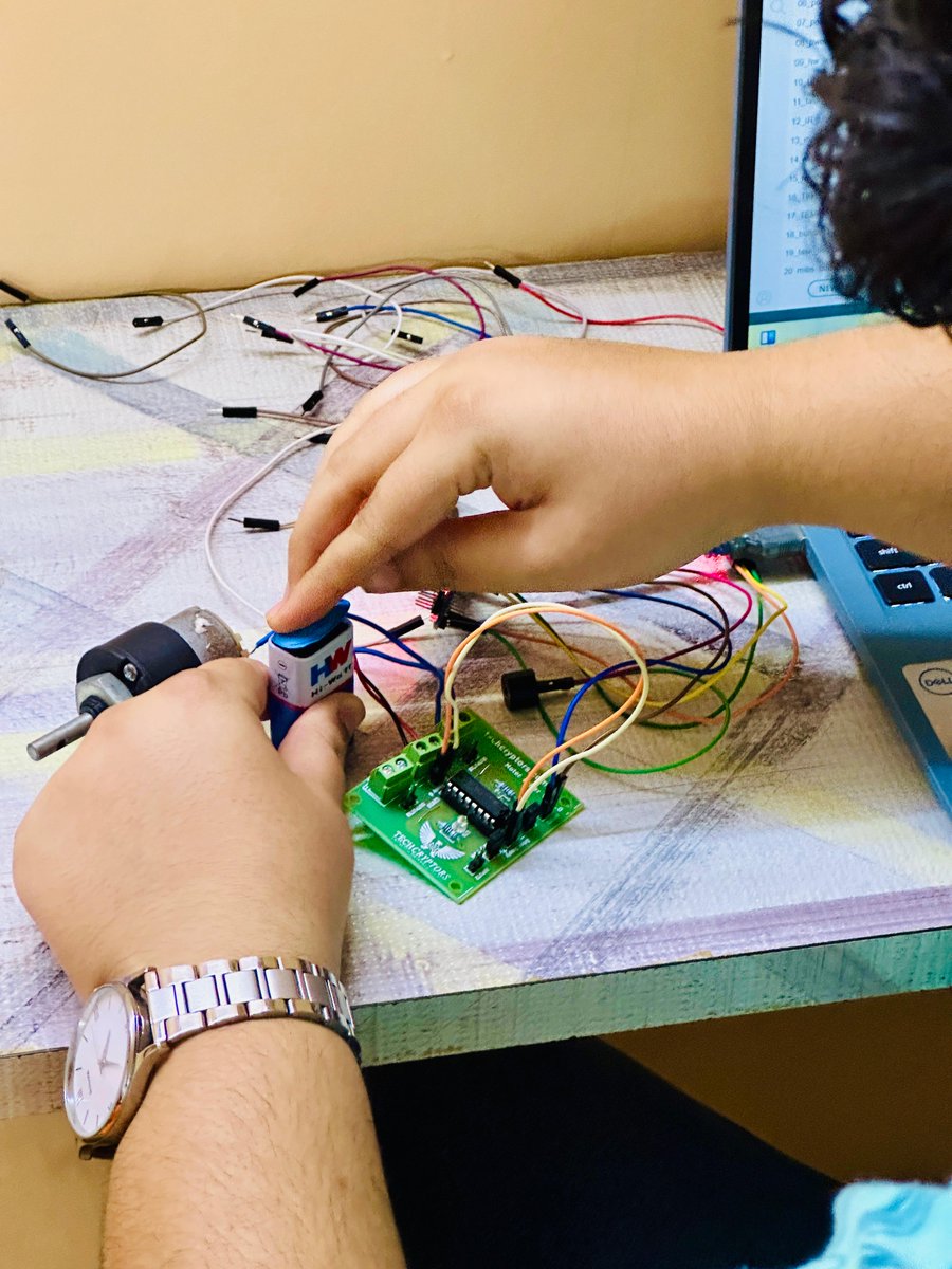 TechCryptors's tweet image. Here’s a glimpse from our Arduino Exploration Course, where students dive hands-on into the world of sensors, circuits, & embedded logic.
📞wa.me/918850528255
📩sales@techcryptors.com
🌐 techcryptors.com
#ArduinoTraining #ArduinoProjects #IoTTraining #TechCryptors