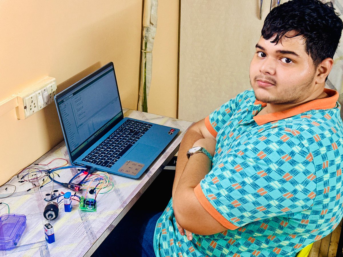 TechCryptors's tweet image. Here’s a glimpse from our Arduino Exploration Course, where students dive hands-on into the world of sensors, circuits, & embedded logic.
📞wa.me/918850528255
📩sales@techcryptors.com
🌐 techcryptors.com
#ArduinoTraining #ArduinoProjects #IoTTraining #TechCryptors