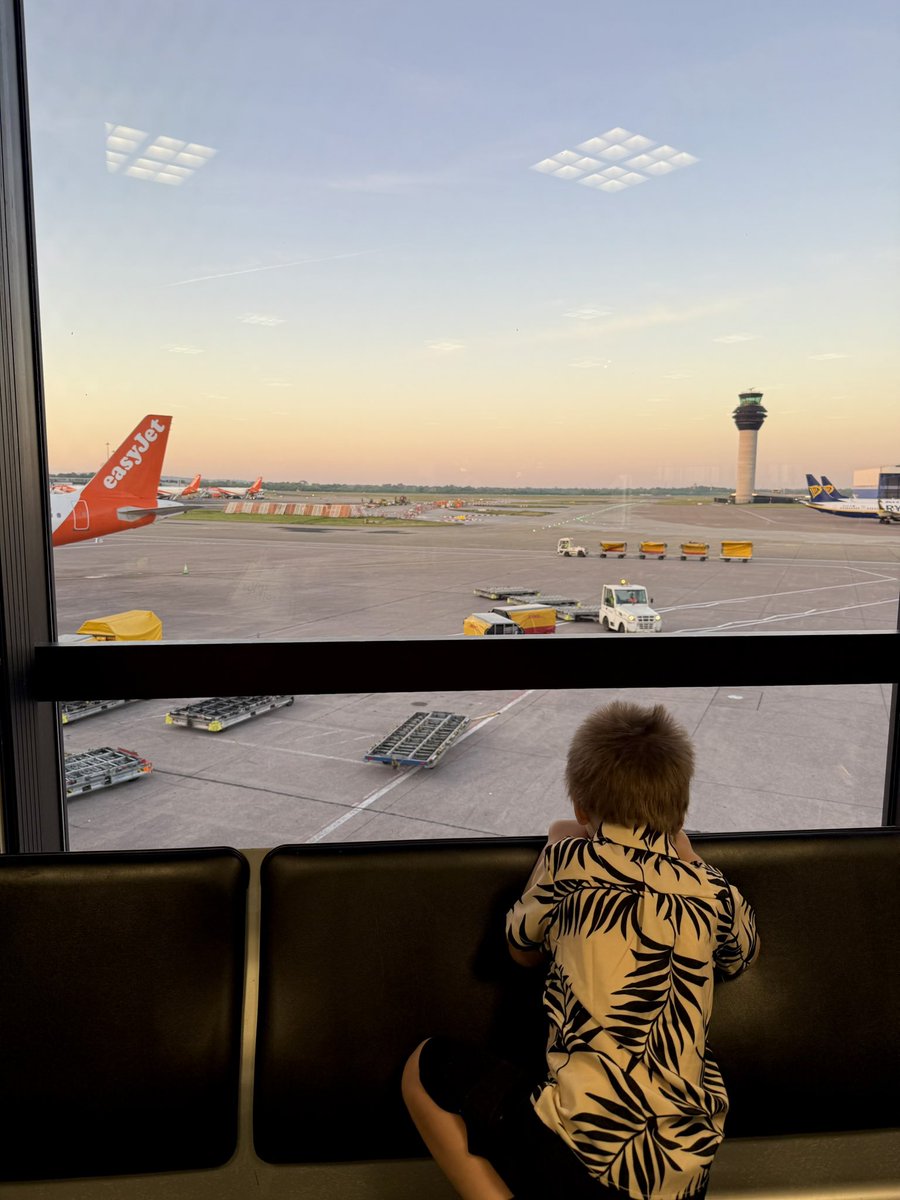 Ted asking <a href="/foxyknoxy99/">MrKnox</a> to let us go early ✈️
