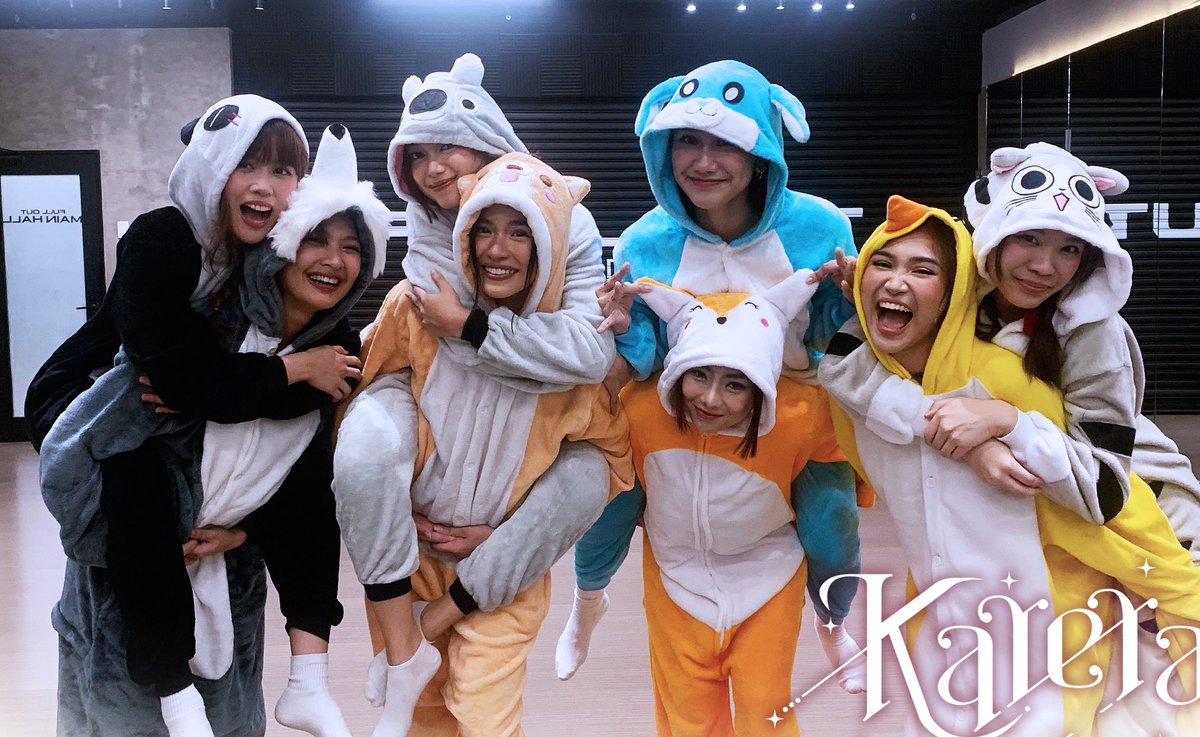 andrada_mae's tweet image. Safe skies, stay healthy &amp;amp; enjoy the world tour girls! 🩵💚💛🧡🩷❤️💙💜

BINI GOING GLOBAL

#WaloHanggangWorldTour
#BloomsSendOffBINI #BINI