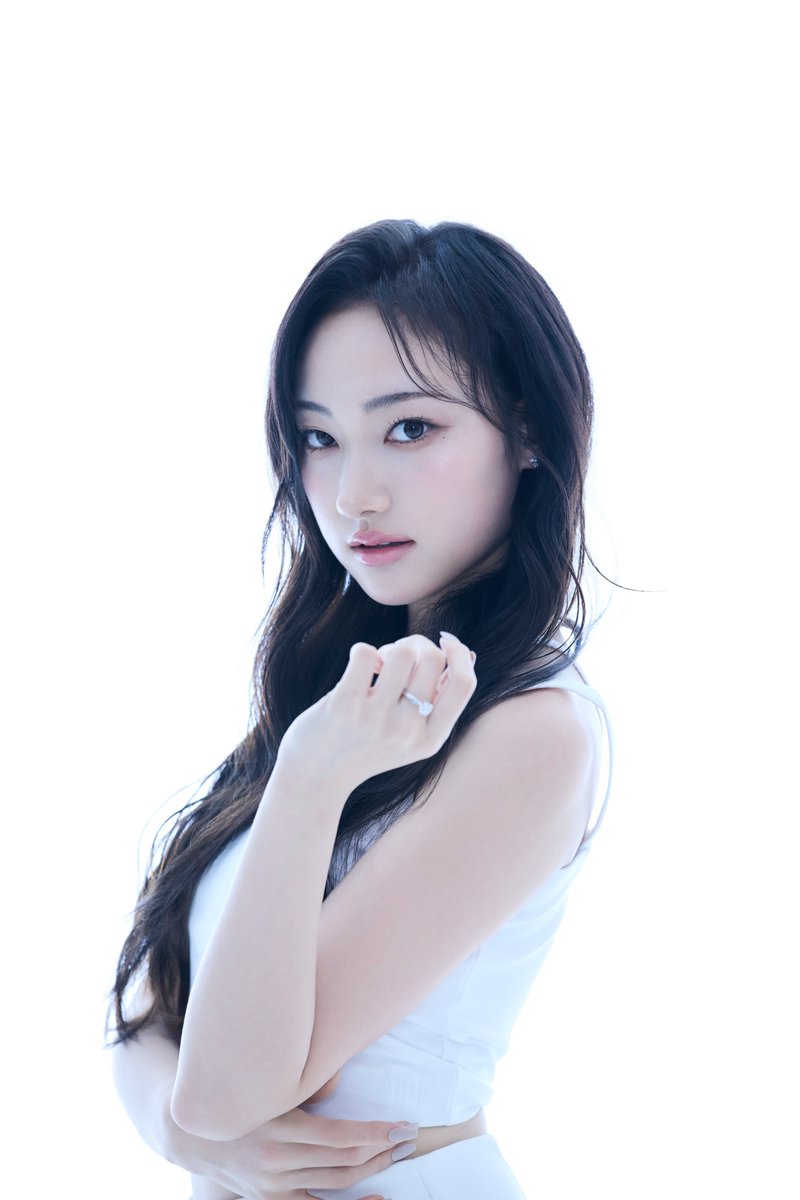 Gq4pOcsWAAA-SL_?format=jpg&name=medium