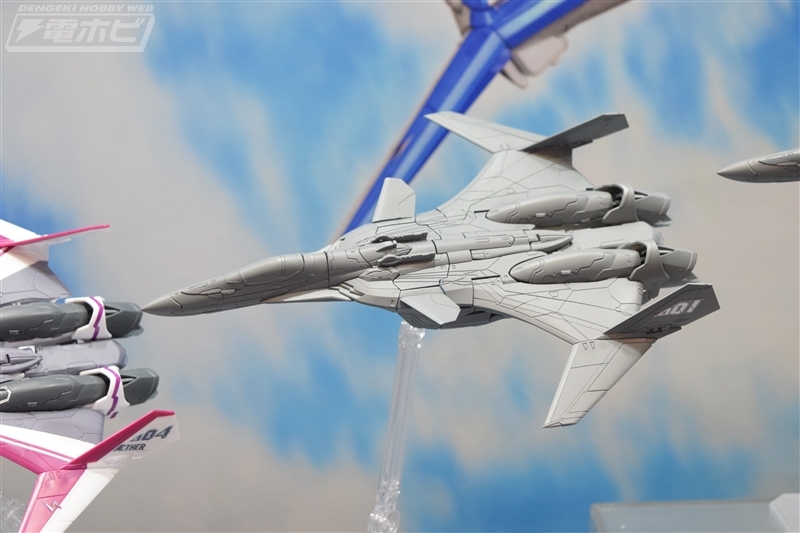 hobby_magazine's tweet photo. 参考展示
VF-31S
VF-31E
VF-31F

https://t.co/wB0NUEs64I

#マクロス #macross #プラモデル #静岡ホビーショー https://t.co/KjgEm6UER9