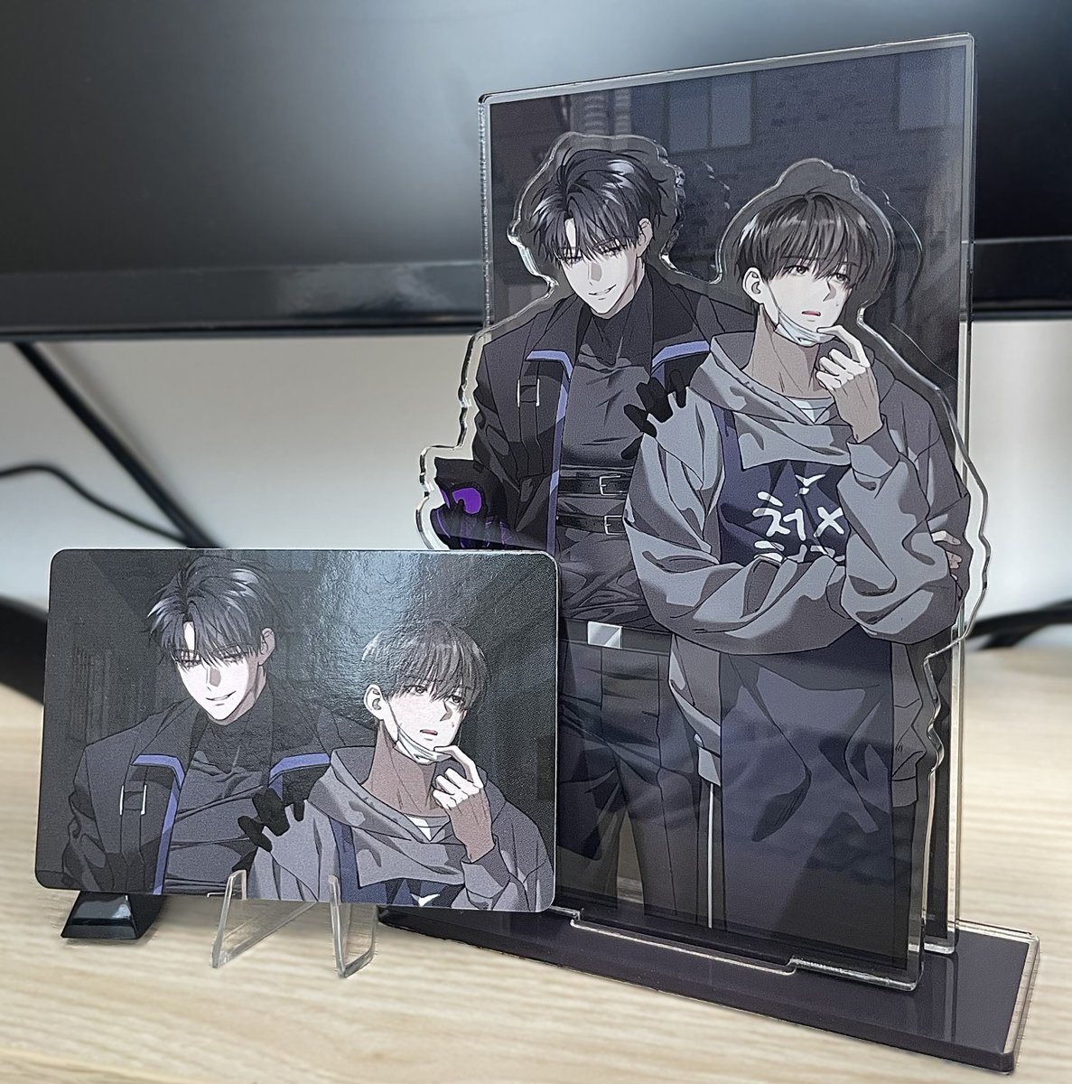 『헌터는 조용히 살고 싶다』
아크릴 디오라마&amp;카드 실물샷 공개 📸

📢 예약 마감까지 D-3 ❗
장바구니를 서둘러 확인하세요!

▼ 헌조살 굿즈 지금 바로 구매하기 ▼
✔️ KR : bit.ly/3YmXIiF
✔️ GLOBAL : bit.ly/3YKVg5N

#헌조살 #북극여우스토어