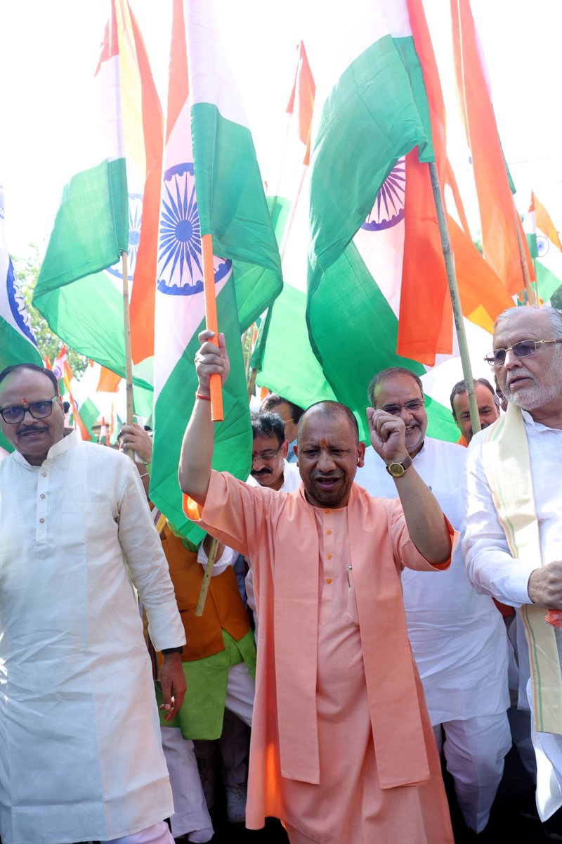 Pandeyshruti252's tweet image. 🔥 जो छेड़ेगा उसे छोड़ेंगे नहीं 🔥
जय हिन्द जय भारत 🇮🇳 
भारत माता की जय 🙏 
#SindoorYatra 
#pzchat #OpSindoor