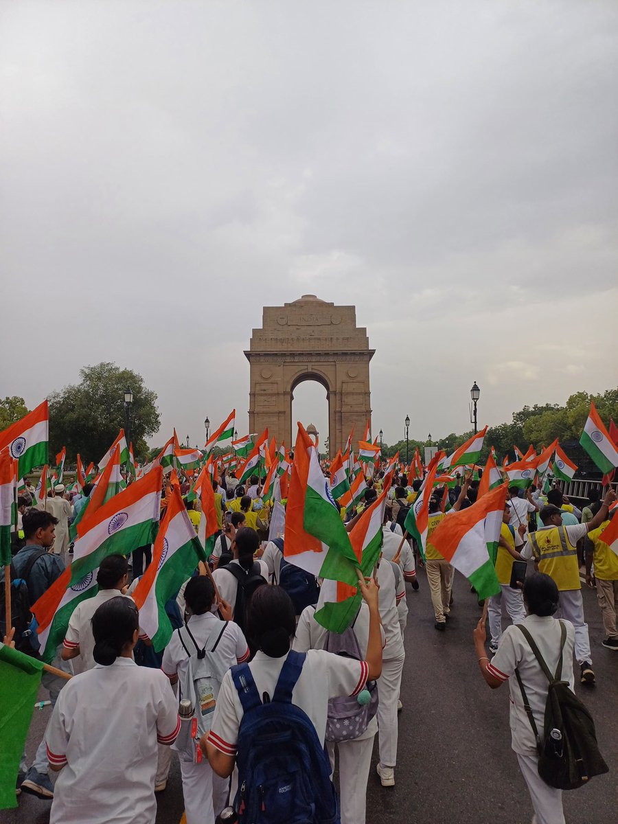 Pandeyshruti252's tweet image. 🔥 जो छेड़ेगा उसे छोड़ेंगे नहीं 🔥
जय हिन्द जय भारत 🇮🇳 
भारत माता की जय 🙏 
#SindoorYatra 
#pzchat #OpSindoor