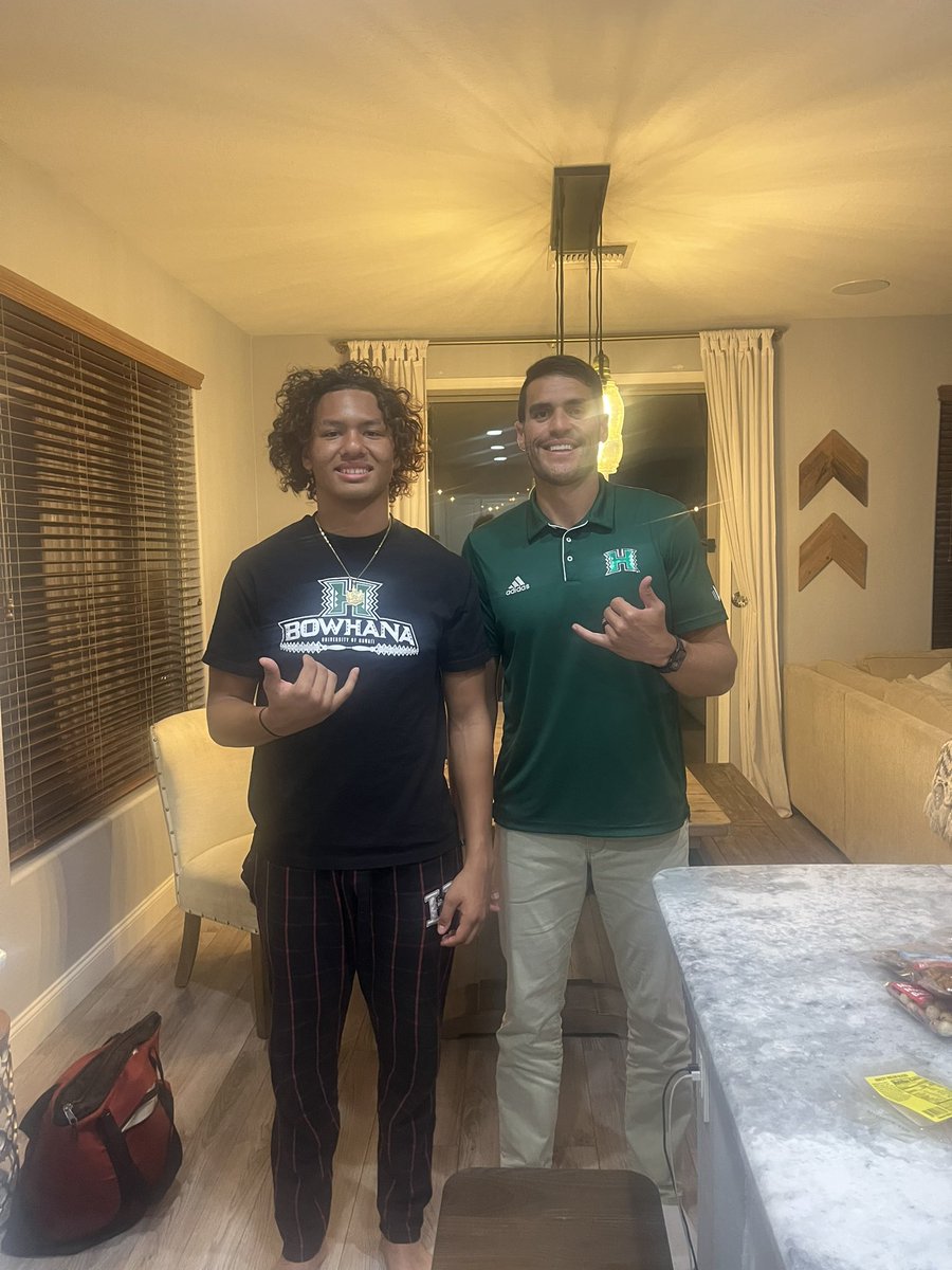 Marquis keonikaninaualii Richardson⭐️⭐️⭐️ (@marquiskeonir) on Twitter photo Mahalo <a href="/CoachPuu/">Jordan Pu'u-Robinson</a> for stopping by the house tonight for dinner!! Exciting things to come!! Mahalo <a href="/CoachPuu/">Jordan Pu'u-Robinson</a> for stopping by the house tonight for dinner!! Exciting things to come!!