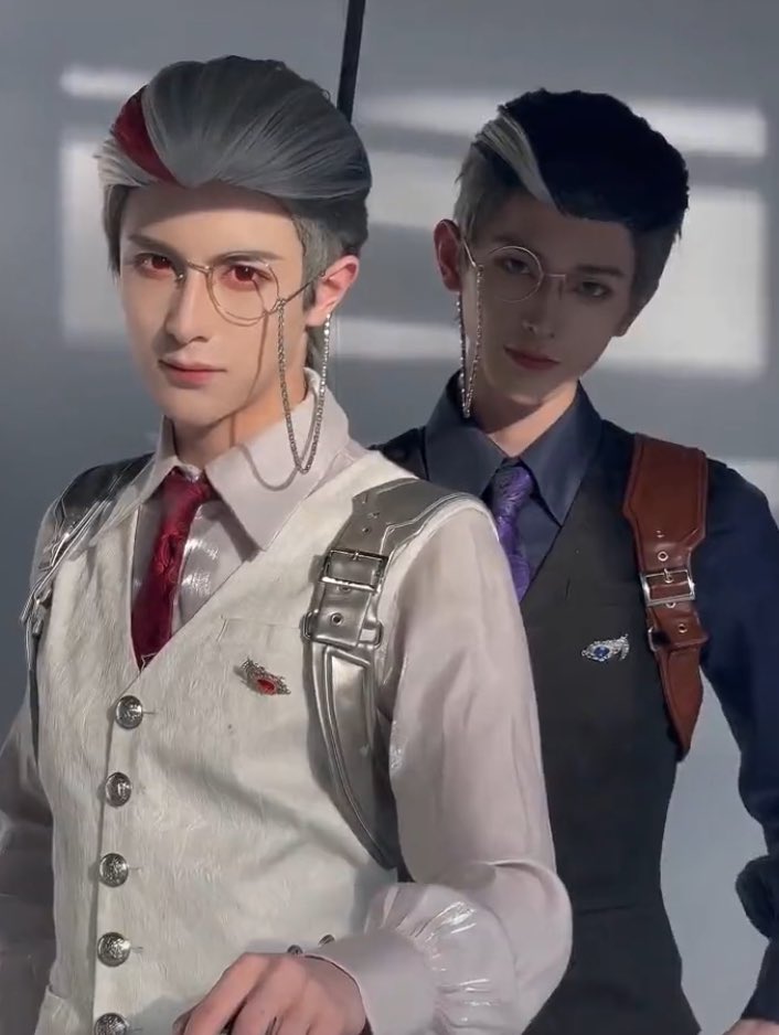 너무 잘생겨서 계속 보고있음..