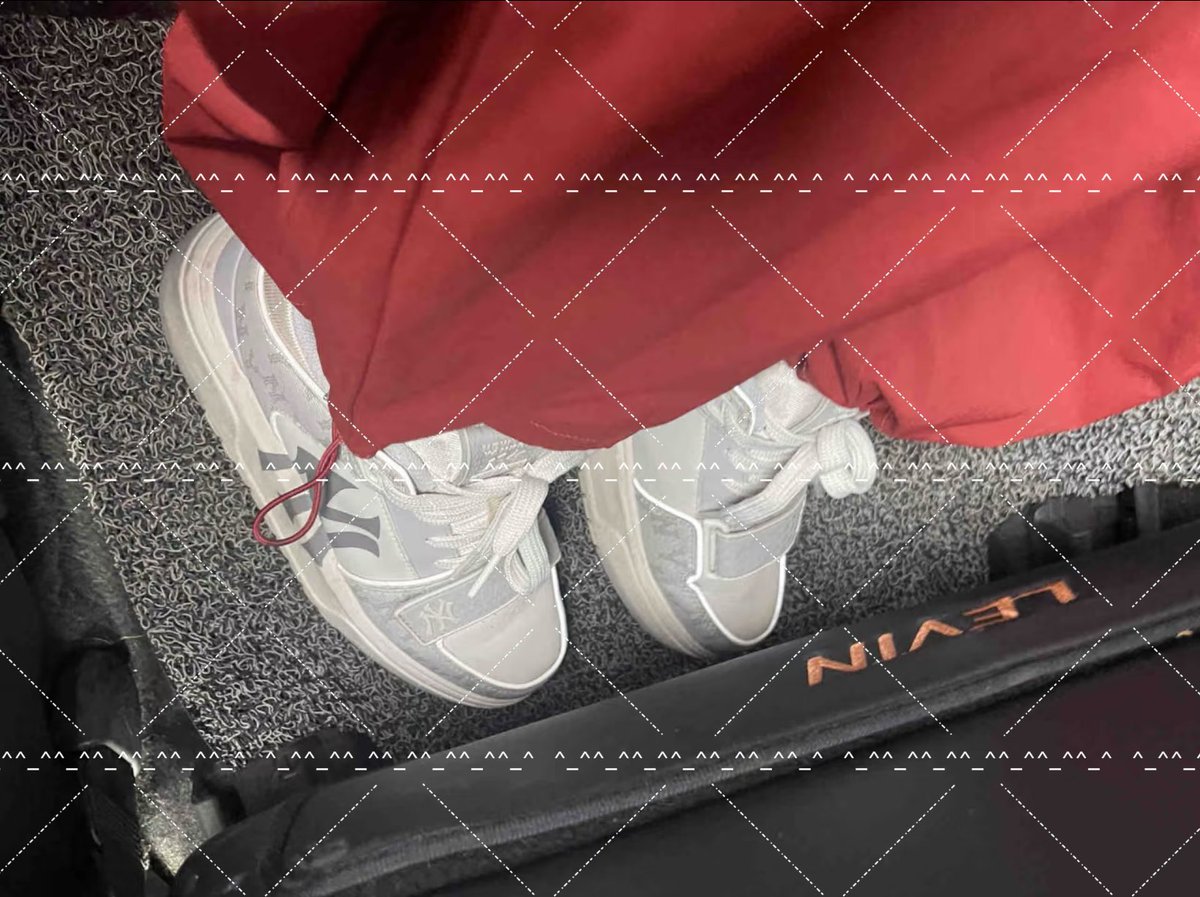 妈了个逼，M最喜欢的一双之一