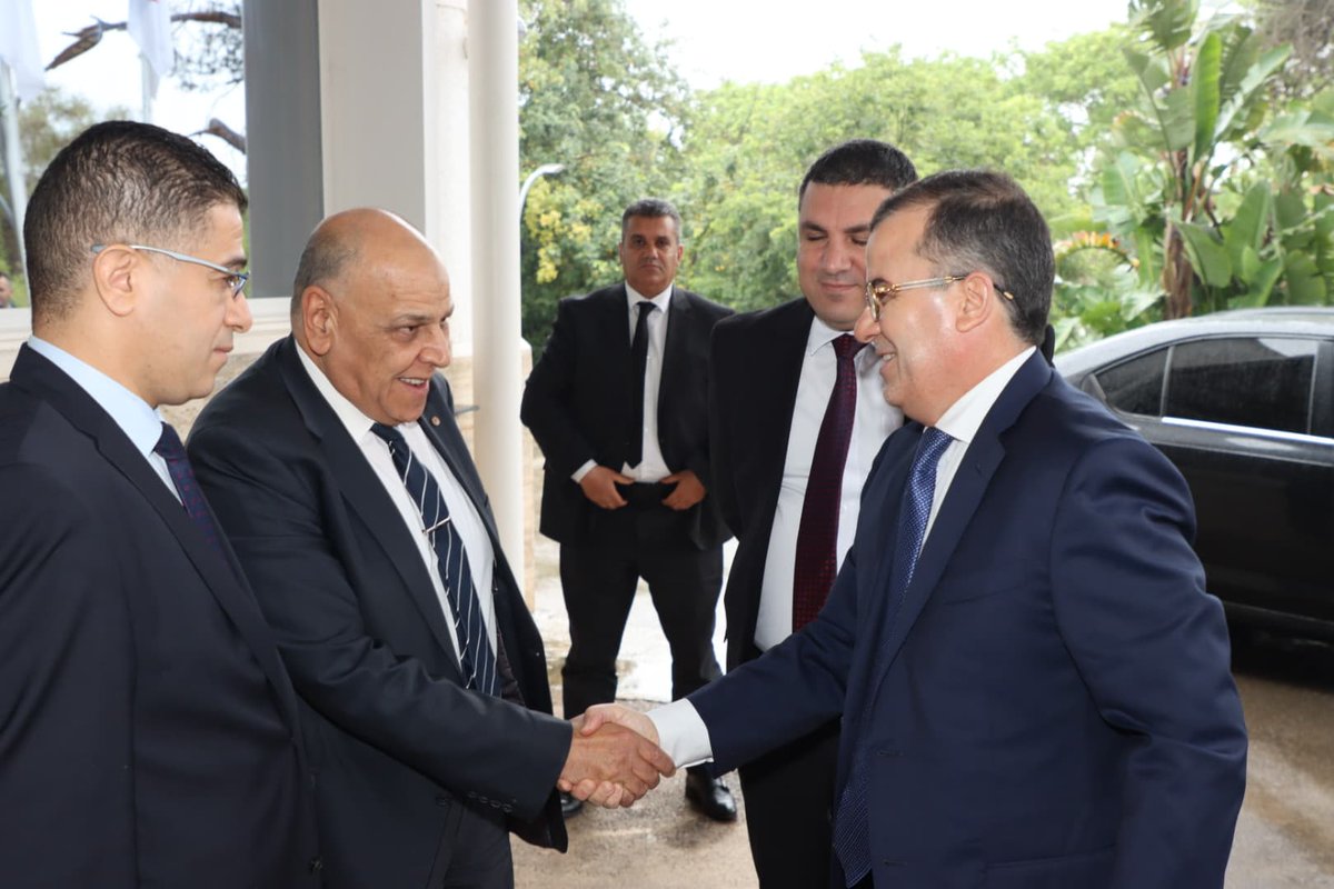 BanqueBDL's tweet image. 🇩🇿 توقيع اتفاقية بين BDL و CNAS: خدمة جديدة للجالية!
يمكن للجزائريين بالخارج دفع اشتراكات CNAS إلكترونياً عبر Visa وقريباً Mastercard.
خطوة نحو إدارة حديثة وشاملة.
#الجزائر #الجالية #CNAS #BDL