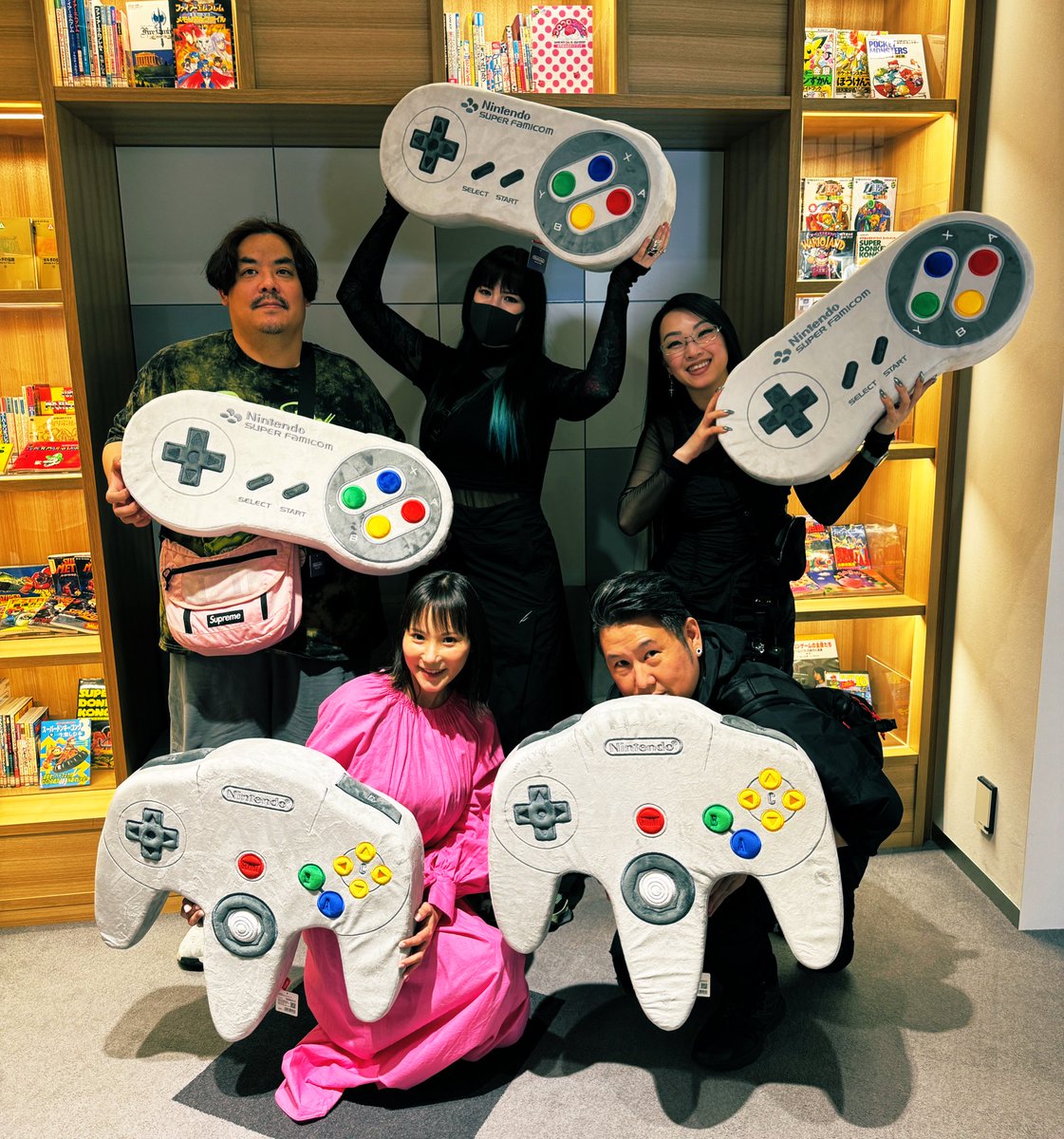 Multiplayer Museum Experience!!

The Nintendo Museum is such an inspiring collection of history… I’m further inspired to curate more for the genre we love!! 

<a href="/Candie_Bolton/">キャンディ</a> <a href="/VampyBitme/">⚔️ 𝒱𝒶𝓂𝓅𝓎 ⚔️</a> <a href="/JRYUART/">J★RYU</a> <a href="/Shibukaho/">Shibuya Kaho 澁谷果歩</a> <a href="/Rock_Bogard/">Rock☆Bogard</a> 🎉 fun times!
