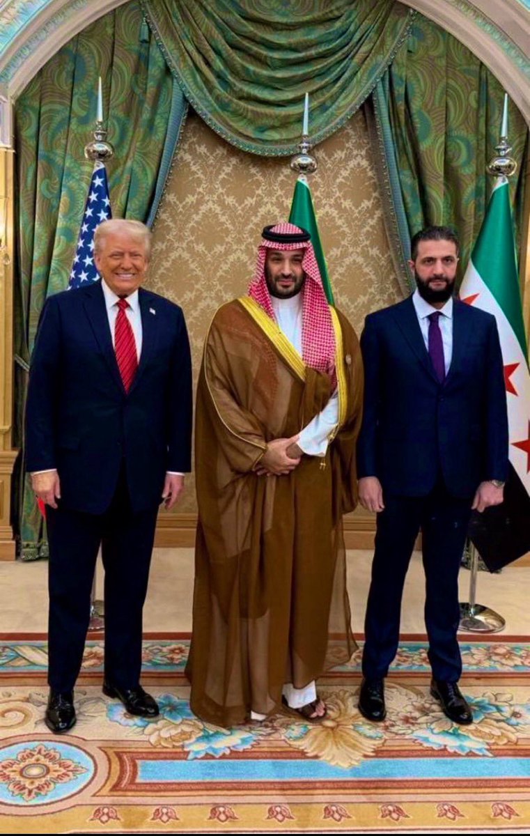 العراق يجب أن يعرف كيف يختار شركاءه بحذر فدهاء السياسة وفن اختيار الشركاء أساس لتحقيق مصالحه الوطنية وتعزيز استقراره الداخلي 

#العراق