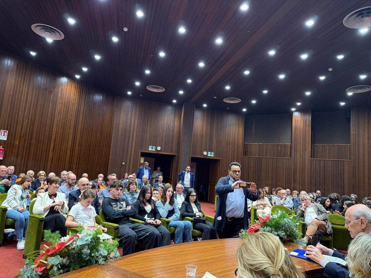 Cisl Agrigento Caltanissetta Enna (@cislagclen) on Twitter photo E’ in corso ad Agrigento la Tavola Rotonda “Alleanza tra generazioni” a cui partecipa, tra i relatori, Carmela Petralia, Segretaria Generale della Cisl Agrigento Caltanissetta Enna.
<a href="/CislSicilia/">Cisl Sicilia</a> E’ in corso ad Agrigento la Tavola Rotonda “Alleanza tra generazioni” a cui partecipa, tra i relatori, Carmela Petralia, Segretaria Generale della Cisl Agrigento Caltanissetta Enna.
<a href="/CislSicilia/">Cisl Sicilia</a>