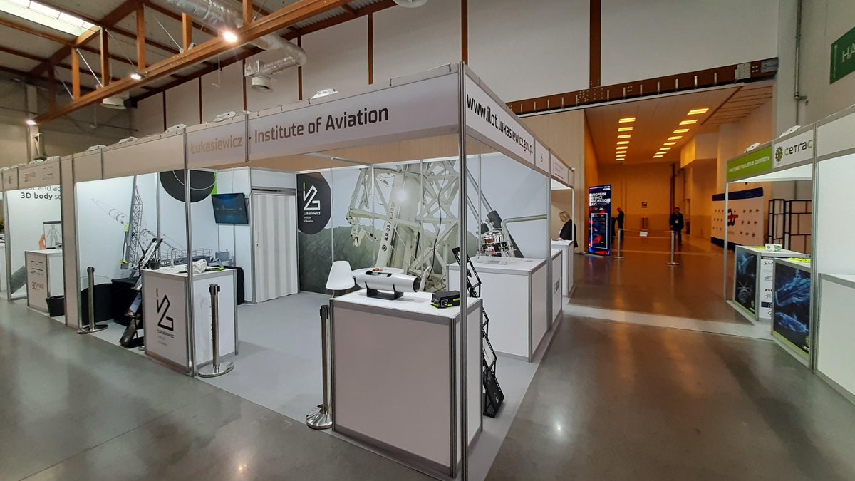 AviationPoland's tweet image. W Krakowie rozpoczęły się Europejskie Dni Innowacji Obronnych (EDID-25). Podczas trzech najbliższych dni ponad 1000 uczestników z całej Europy będzie poszukiwać rozwiązań, w jaki sposób osiągnąć przewagę technologiczną na przyszłym polu walki. Zapraszamy na stoisko nr 6!