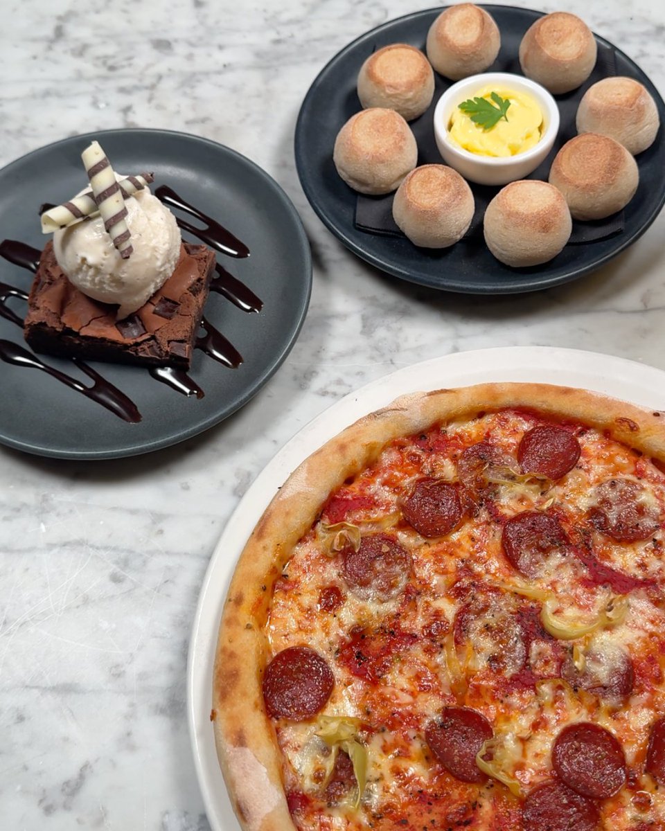 PizzaExpress's tweet image. POV: you realise you can get our £19.65 set menu AND a free dessert 😮💨
For a limited time only you can get a FREE DESSERT alongside our two course £19.65 set menu, all you need to do is ask.
See you soon 🤤.
Valid until 25/05 - T&Cs apply: pizzaexpress.com/terms-and-cond…