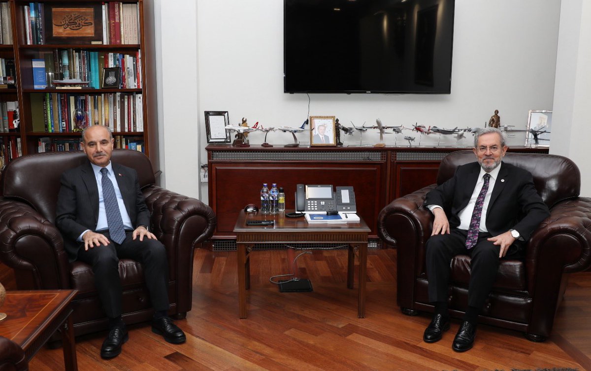 Mehmet Aktaş (@mehmetaktas023) on Twitter photo 📍Ankara Üniversitesi
Ankara Üniversitesi Rektörü ve Cumhurbaşkanlığı Sağlık ve Gıda Politikaları Kurulu Üyesi Sayın Prof. Dr. Necdet Ünüvar hocamızı ziyaret ettim.
Kıymetli rektör hocamıza misafirperverlikleri için teşekkür ederim.
<a href="/AnkaraUni/">Ankara Üniversitesi</a>
<a href="/necdetunuvar/">Necdet Ünüvar</a> 📍Ankara Üniversitesi
Ankara Üniversitesi Rektörü ve Cumhurbaşkanlığı Sağlık ve Gıda Politikaları Kurulu Üyesi Sayın Prof. Dr. Necdet Ünüvar hocamızı ziyaret ettim.
Kıymetli rektör hocamıza misafirperverlikleri için teşekkür ederim.
<a href="/AnkaraUni/">Ankara Üniversitesi</a>
<a href="/necdetunuvar/">Necdet Ünüvar</a>