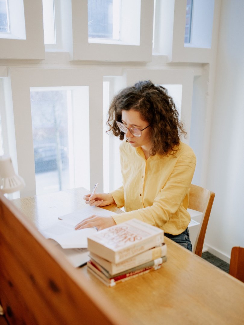 The John Smyth Library is located on the first floor of the Baptist House, above the church hall 📚

With 40,000+ print volumes on open shelves, it’s perfect for easy browsing and in-depth, topic-based exploration. 

Check out our book selection this week!

#Library #Books #IBTS
