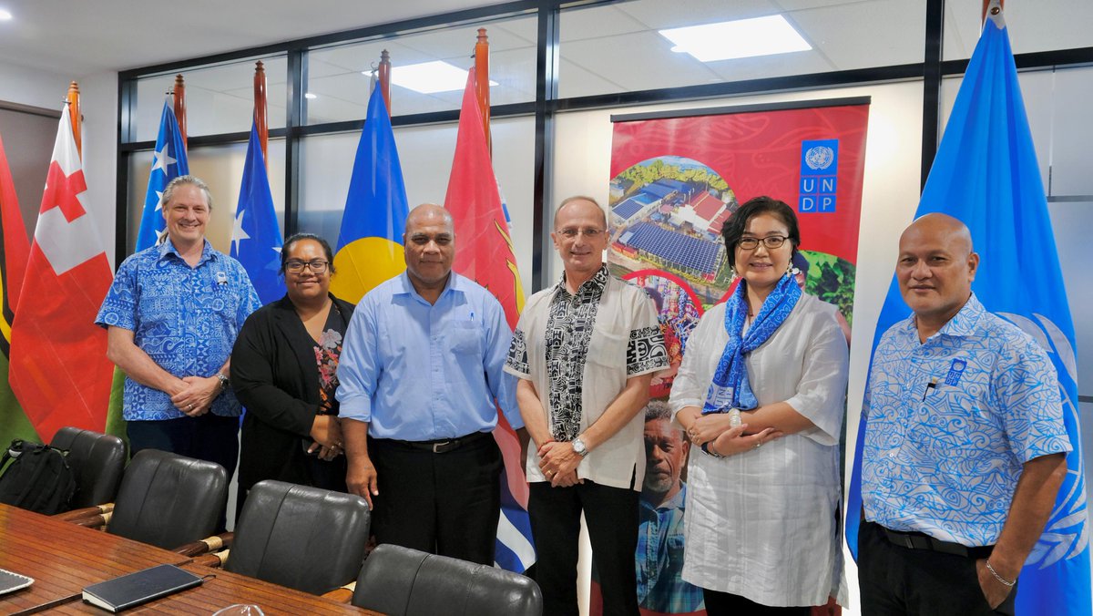 C_Bahuet's tweet image. Rewarding to hear from Kiribati delegation how strong & close relationship with #UNDP has grown. Together, we will deliver for the people of 🇰🇮 and expand the portfolio in energy, climate adaptation, governance, leveraging on experience gained in 🇰🇮 & other Pacific countries.