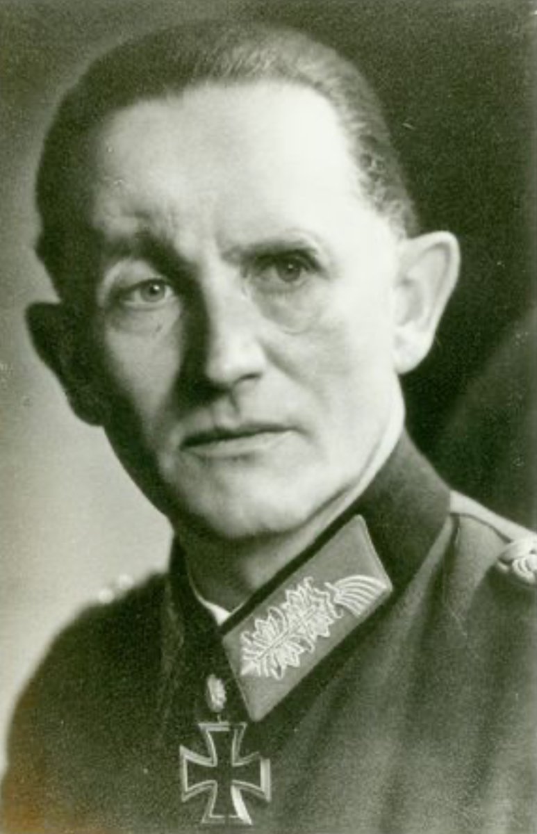 Erst heute vor 80 Jahren endete der Vorgang der #Kapitulation, als sich die 150.000 Soldaten der “Armee Ostpreußen” in die Hände der 2. Weißrussischen Front begaben. Ihr Kommandant General Dietrich von Saucken - heute fast vergessen - gehört zu den vielschichtigsten und besonders