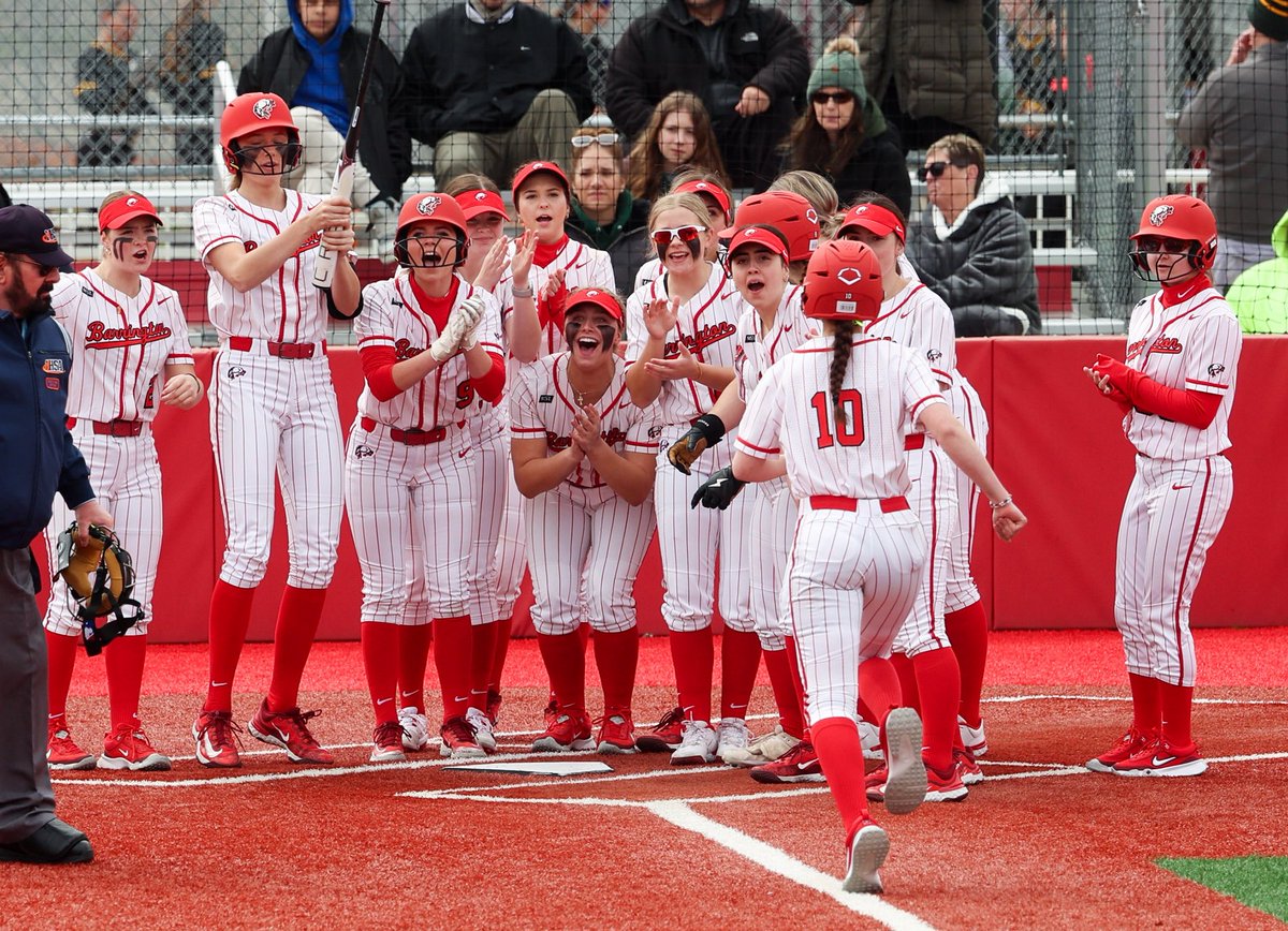 MSL WEST PLAY - ROUND 2!!
🆚 Fremd
📍 @ Fields of Dreams 
🕛 4:45PM CT
📺Live Stream Link - youtube.com/@perrypeterson…
Photo Courtesy of @FilliesPhotos
🥎💯❤️🖤💪🏻🥎
<a href="/BHS220Athletics/">BarringtonAthletics</a>
<a href="/leusch_john/">John Leusch</a>
<a href="/dhpreps/">Daily Herald Preps</a>
 #filliesstrong
#protectthecircle