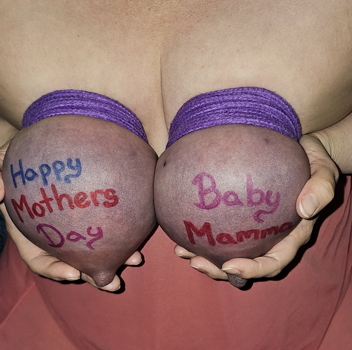 BreastBondage tweet media
