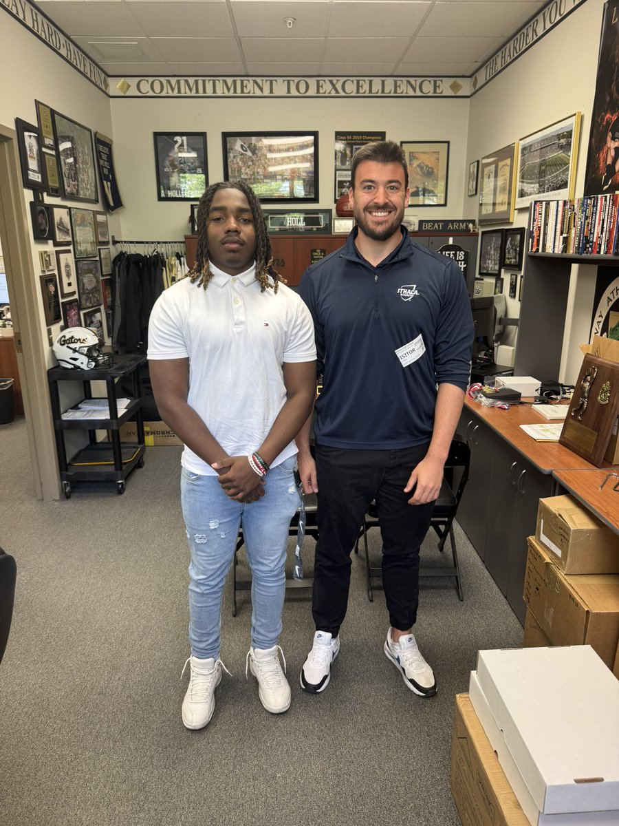 Shawn Moorefield Jr (@sjtheproblem) on Twitter photo Appreciate you coming out and talking to me <a href="/Coach_Mi11er/">Andrew Miller</a> can’t wait to come for a visit
<a href="/IthacaBomberFB/">Ithaca Bomber Football</a>
#gobombers!! Appreciate you coming out and talking to me <a href="/Coach_Mi11er/">Andrew Miller</a> can’t wait to come for a visit
<a href="/IthacaBomberFB/">Ithaca Bomber Football</a>
#gobombers!!