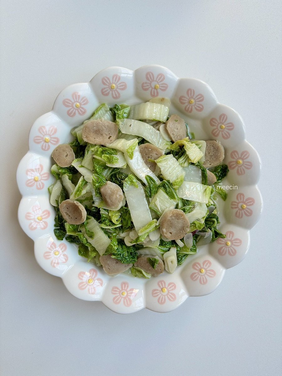 meecin_'s tweet photo. Bismillahirrahmanirrahim,
Resep Udang Saus Padang &amp; Tumis Sawi Putih+Bakso𓐐𓎩

Menurutku dua masakanku ini cocok dinikmati bersama, semoga bermanfaat. ✨ https://t.co/9PvLuE7Gy9