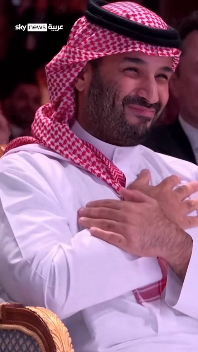 omar54muhammad's tweet photo. @AzizbagBag الله يعزه ولي العهد الهمام والله ترفع القبعات له يحب الخير لبلده ��جميع بلدان حفظه الله وجعله سندٱ للدين والاسلام والمسلمين 🇸🇩🇸🇦🇸🇦 https://t.co/usbhTyaUFA
