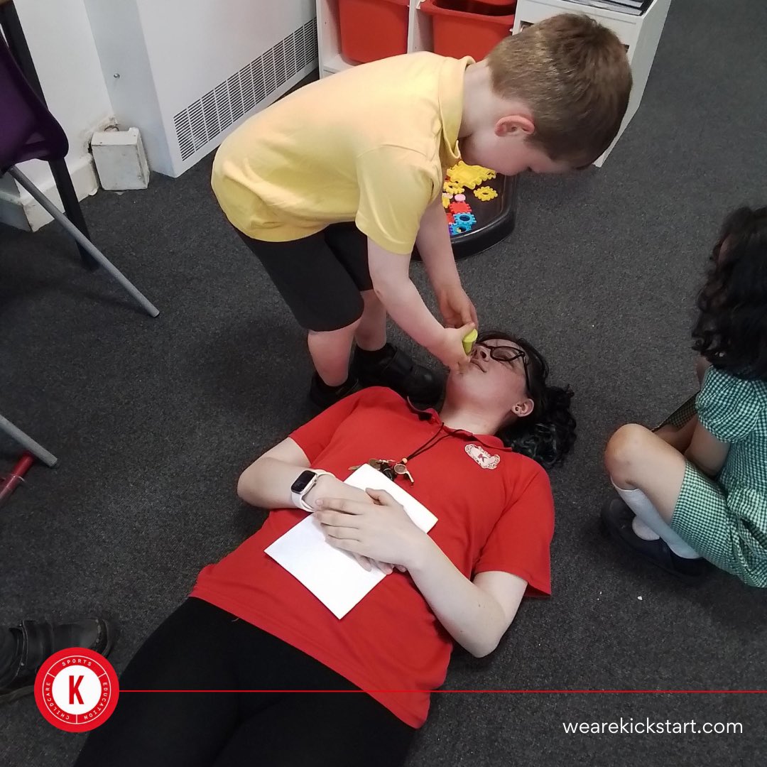 wearekickstart's tweet image. 🏥 This week we celebrated National Nurses Day. 

We explored the role of nurses &amp;amp; how important they are.

Children took part in a variety of activities including role play and creating rainbow pictures to celebrate the NHS. 🌈 👩‍⚕️ 

#Kickstart | #Childcare 
#NationalNursesDay