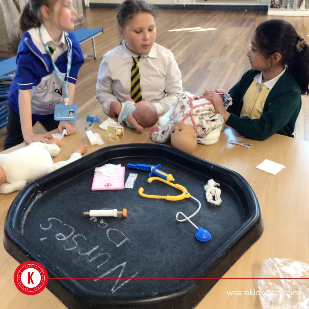 wearekickstart's tweet image. 🏥 This week we celebrated National Nurses Day. 

We explored the role of nurses &amp;amp; how important they are.

Children took part in a variety of activities including role play and creating rainbow pictures to celebrate the NHS. 🌈 👩‍⚕️ 

#Kickstart | #Childcare 
#NationalNursesDay