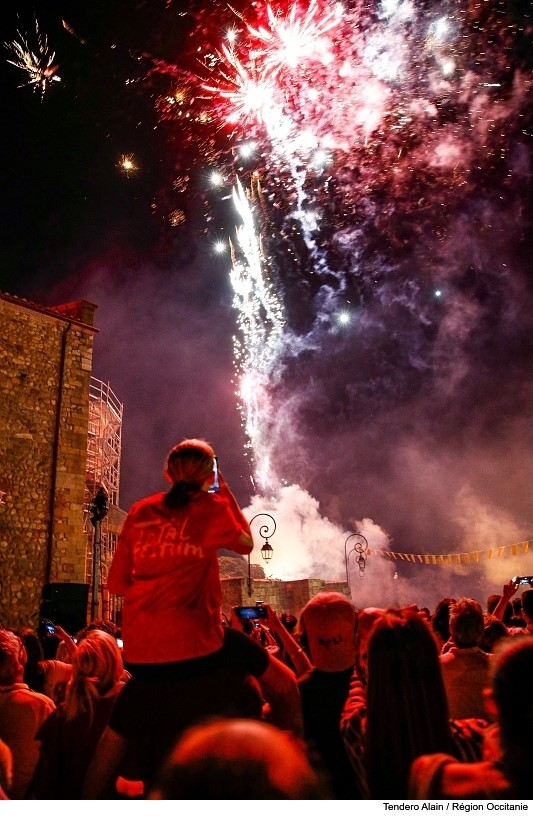 Occitanie's tweet photo. 🎊 #TotalFestum fête ses 20 ans !
📅 Du 16 mai au 6 juillet : plus de 150 événements pour faire vivre les cultures occitanes et catalanes partout en #Occitanie.
🔗 Programme complet 👉 https://t.co/6VBKocFWwG https://t.co/D9QjFYV0RT