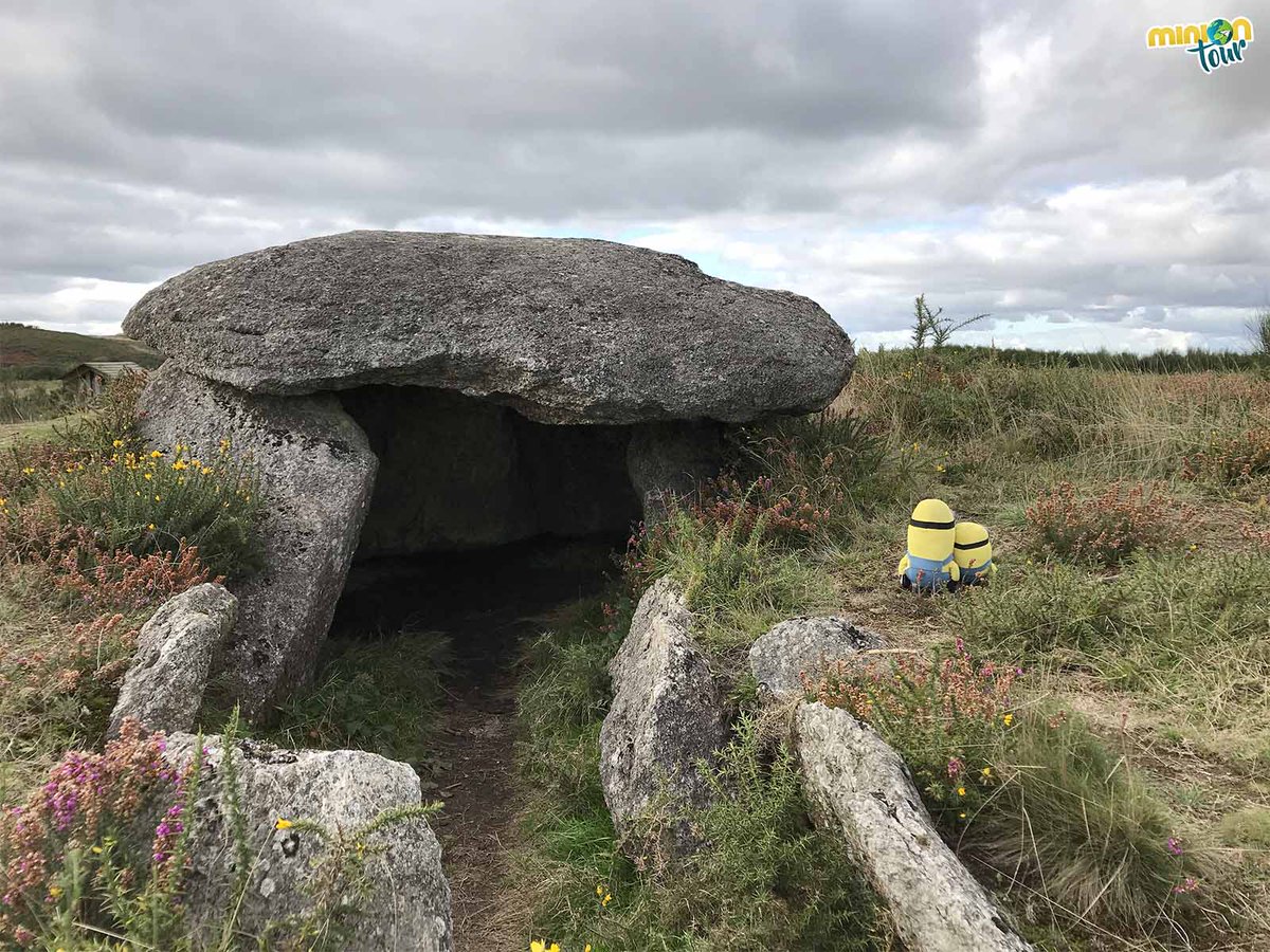 MiniOnTour (@miniontoures) on Twitter photo El #Dolmen de #FornodosMouros está considerado como Bien de Interés Cultural desde el año 2011 y es así de chulo. ¿Lo conoces?
👉 bit.ly/FornoDosMouros
<a href="/Turgalicia/">Turismo de Galicia</a> @galiciatb <a href="/DACTurismo/">Turismo Deputación da Coruña</a> <a href="/apatrigal/">Asociación para a defensa do Patrimonio Galego</a> <a href="/ConcelloToques/">Concello de Toques</a> El #Dolmen de #FornodosMouros está considerado como Bien de Interés Cultural desde el año 2011 y es así de chulo. ¿Lo conoces?
👉 bit.ly/FornoDosMouros
<a href="/Turgalicia/">Turismo de Galicia</a> @galiciatb <a href="/DACTurismo/">Turismo Deputación da Coruña</a> <a href="/apatrigal/">Asociación para a defensa do Patrimonio Galego</a> <a href="/ConcelloToques/">Concello de Toques</a>