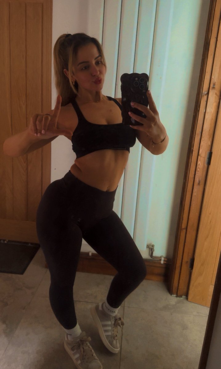 Miss G┊UK 🎀 tweet media