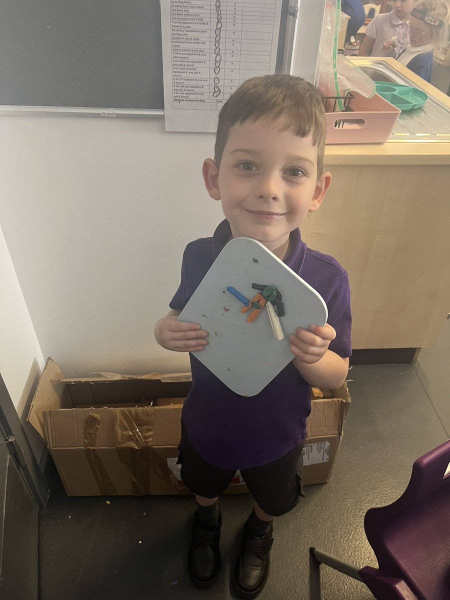 Reception have worked hard this week to make some amazing plasticine police models 🚓👮🏽.