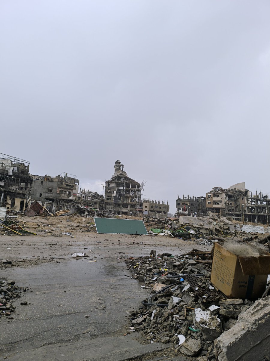 Gaza was beautiful,our lives were happy, our homes were beautiful,we went to work, our beach was beautiful, our streets and parks were beautiful, our monuments were beautiful,our lives were full of lov.Then suddenly the occupation turned it to ashes. Imagine, will it ever return?