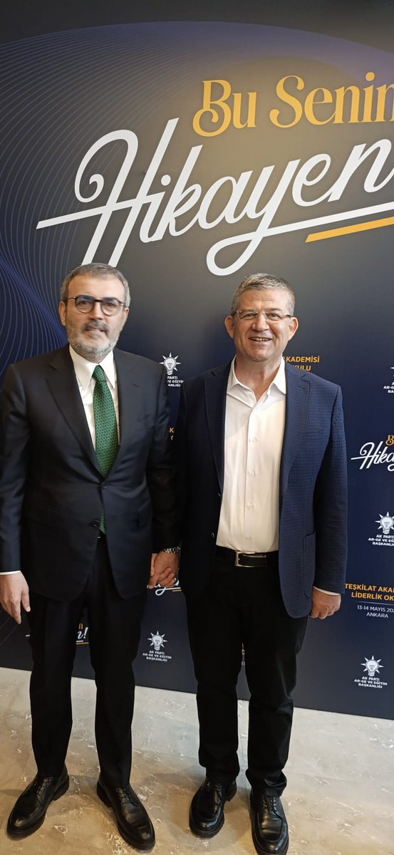 📍Ankara
Teşkilat Akademisi Liderlik Okulu programının 2. Gününde Kültür,Teşkilat,Lider konferansı öncesi MKYK üyemiz,BAKANIMIZ Sayın Mahir ÜNAL ile Ankara Hatırası...