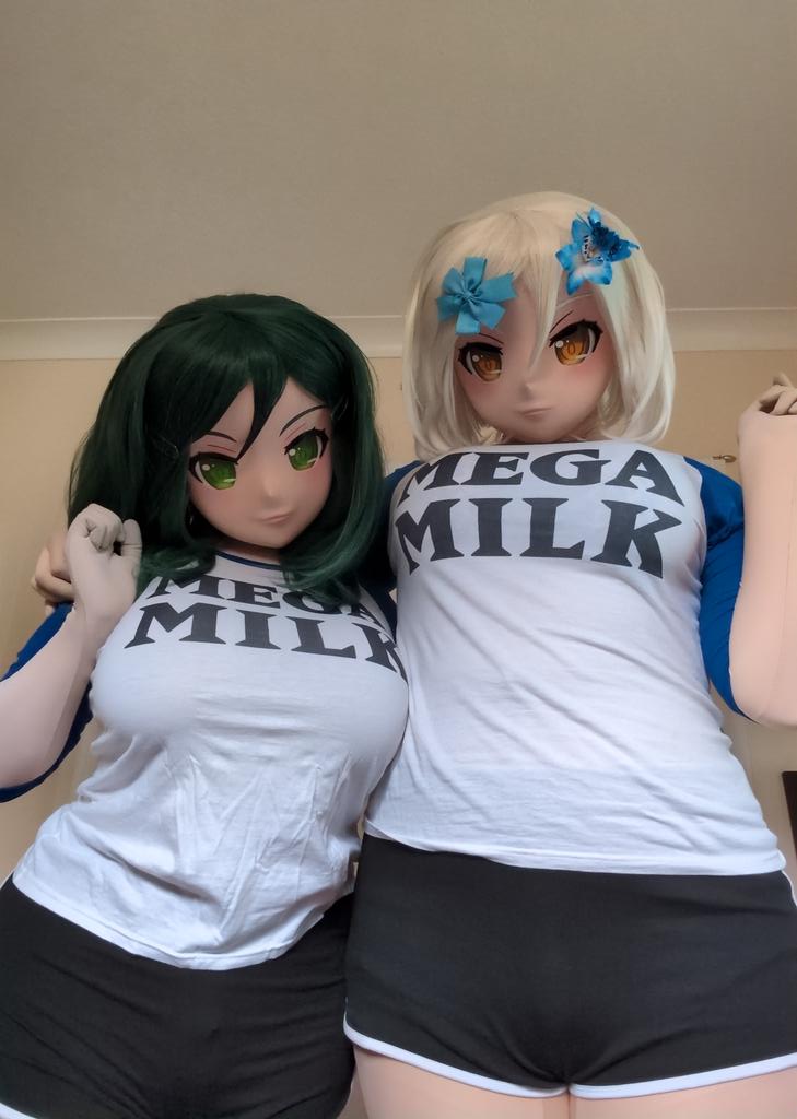 Finally meeting my best friend and mask sibling <a href="/ali_cyberthot/">Ali-Chan</a> !!!
It's so lovely around here🤍💚